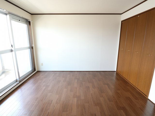拡大写真:ソシエ221 4階401の居間