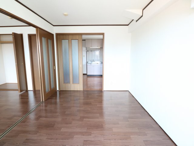 拡大写真:ソシエ221 4階401の居間