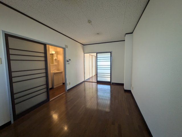 拡大写真:ロワメゾンのぞみ 2階202の居間