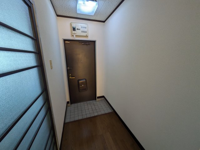 拡大写真:ロワメゾンのぞみ 2階202の玄関