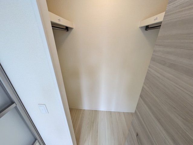 拡大写真:D-ROOM茜部中島 B棟 2階202の収納
