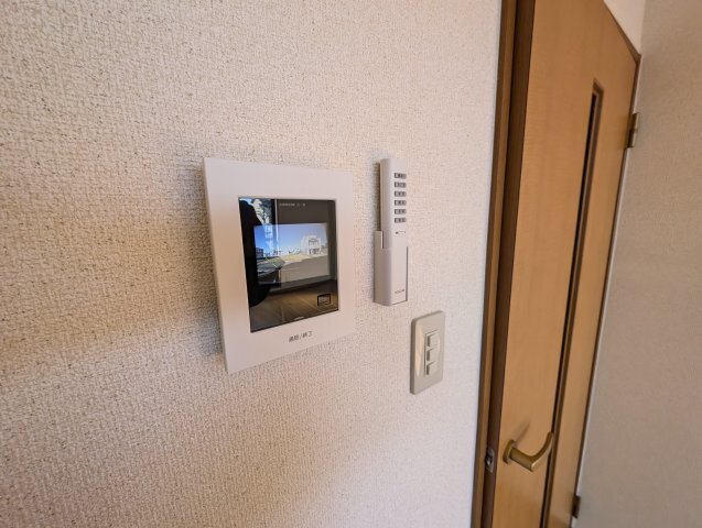 拡大写真:サンパーティークブラン 1階103のセキュリティ