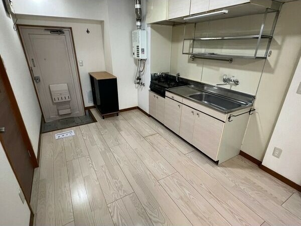 拡大写真：アルソリエート岐阜高砂 2階206のキッチン