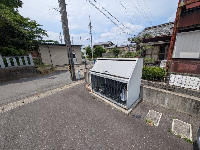 拡大写真:ファミールⅡ 1階102のその他共有部分