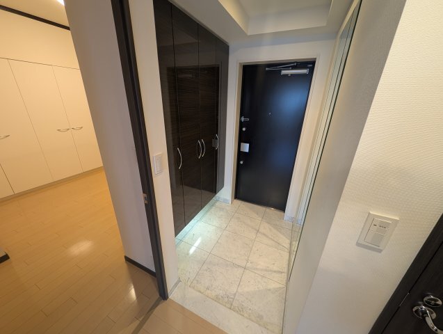 拡大写真:岐阜シティタワー43 30階3007の玄関