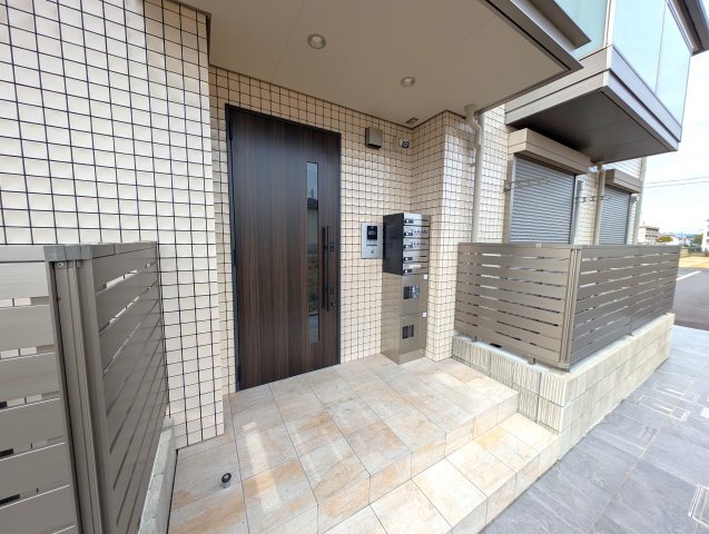 拡大写真:Wisteria東鶉 2階205の洋室