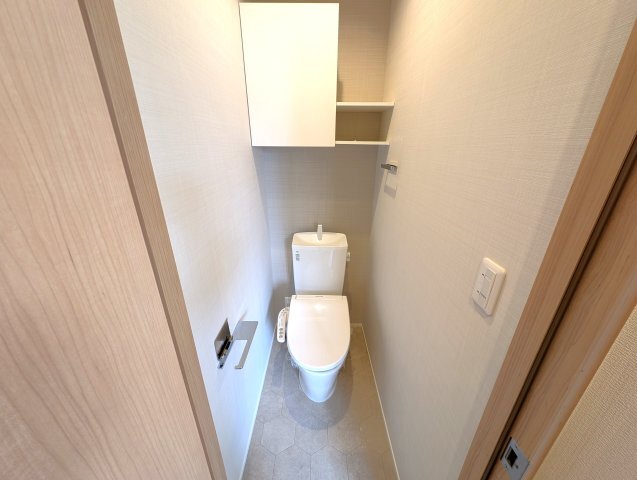 拡大写真:Wisteria東鶉 2階205のトイレ