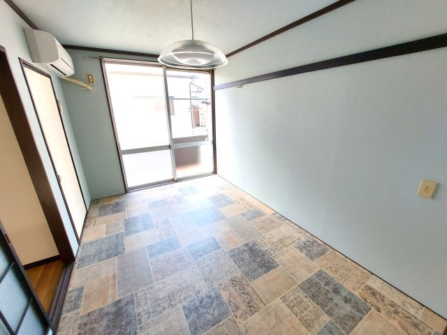 拡大写真：フォーブル柳原 1階102のその他
