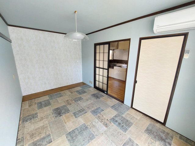 拡大写真：フォーブル柳原 1階102の内装