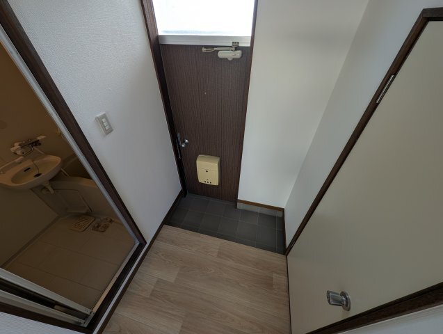 拡大写真:ナノハウス 1階103の玄関