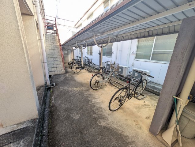 拡大写真:モンパオ21 2階B-16のその他共有部分