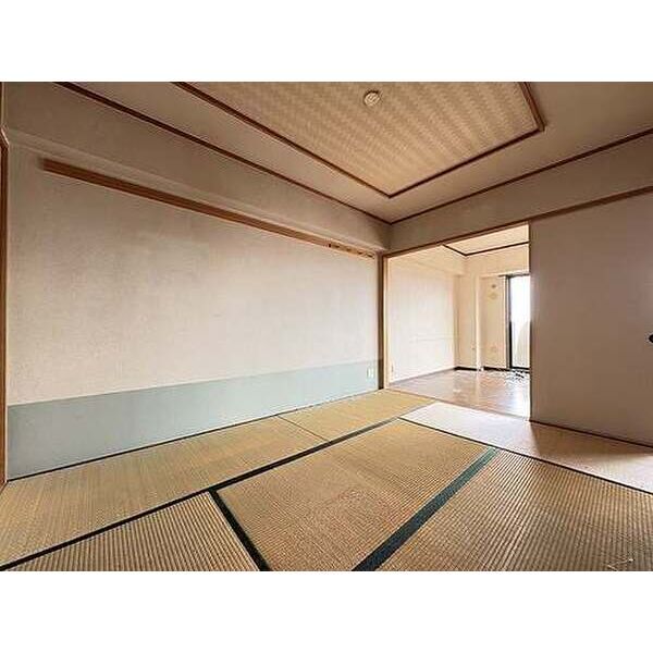 拡大写真:ライオンズガーデン南鏡島 4階402の内装