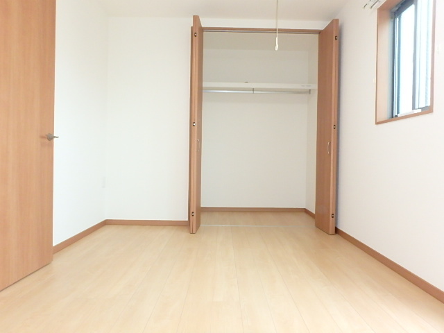 拡大写真:花楽 1階Bの洋室