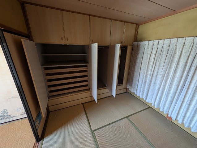拡大写真:粟野西1-424戸建 1階1の収納