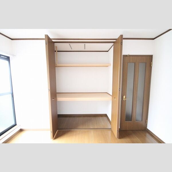 拡大写真:DUPLEX ITO C 1階103の収納