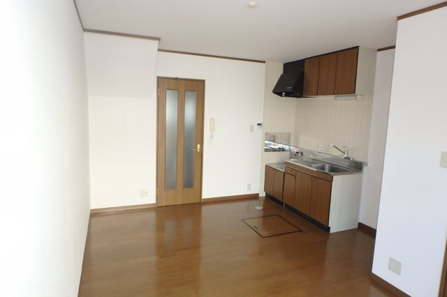 拡大写真:DUPLEX ITO C 1階103の居間