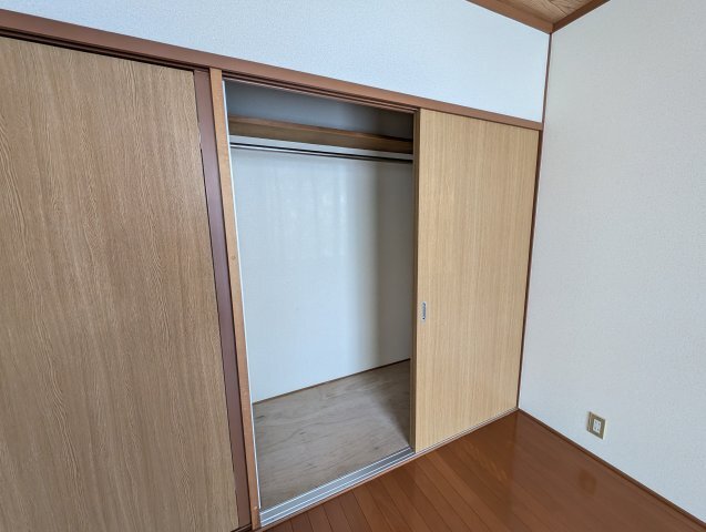 拡大写真:サンロード戸崎 1階101の収納