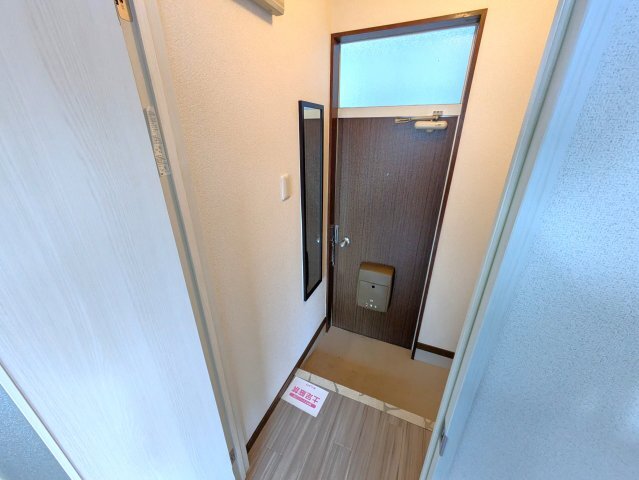 拡大写真:ナノハウス 1階110の玄関