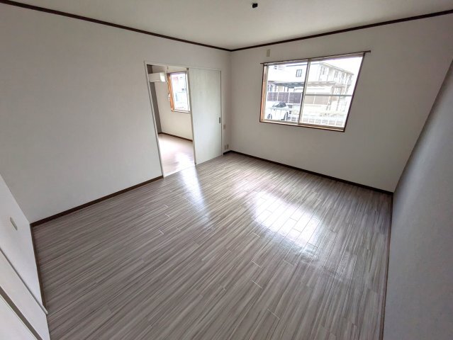 拡大写真:ナノハウス 1階110の内装