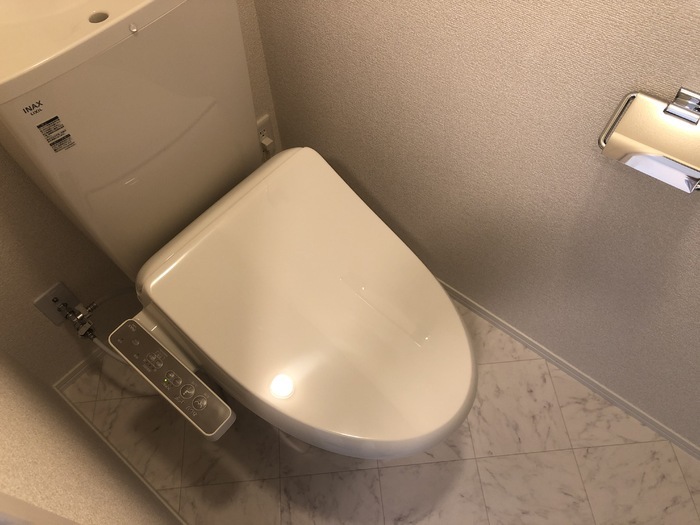 拡大写真:F・fifty 3階303のトイレ