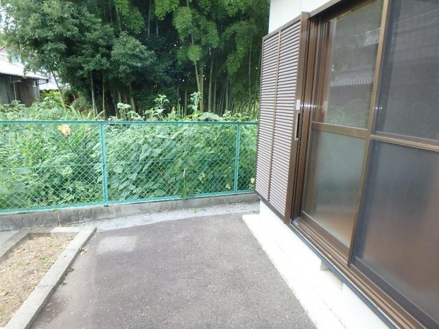 拡大写真:メゾネット林貸家 1階Cのバルコニー