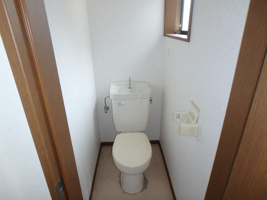 拡大写真:メゾネット林貸家 1階Cのトイレ
