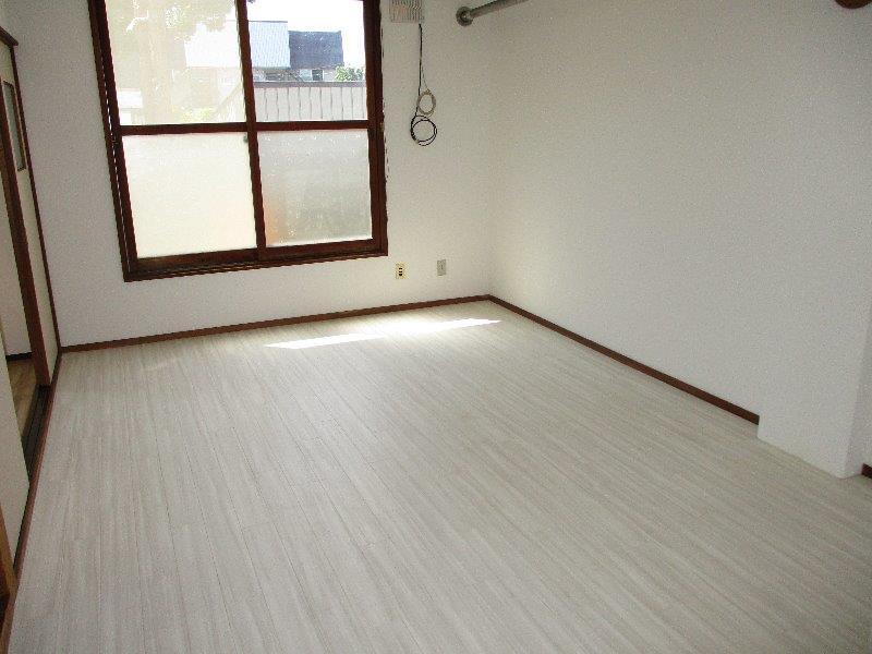 拡大写真:マンション成吉思汗 1階101の内観