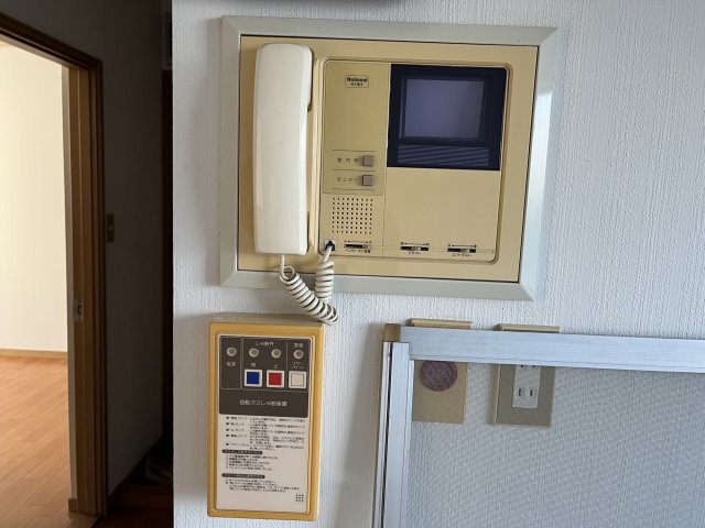 拡大写真:エステートピア寿 1階101のセキュリティ