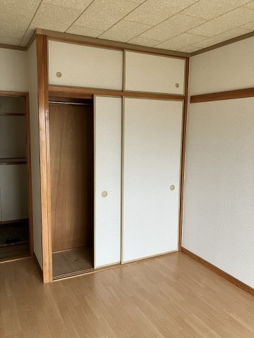 拡大写真:サンライズ江間 3階201の収納