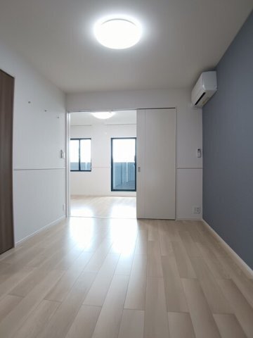 拡大写真:ロイヤル長伏 3階306の中はこのようになっています