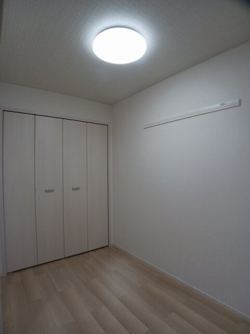 拡大写真:リジエールⅡ 1階103のおしゃれな内装です