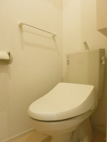 拡大写真:コッティアラヤ 1階102のトイレです