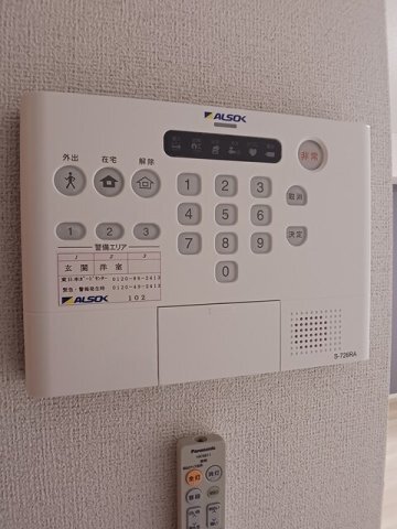 拡大写真:カルムコリーヌ 1階102のセキュリティ