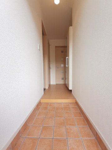 拡大写真:スイート ヴィラ 1階101の玄関です