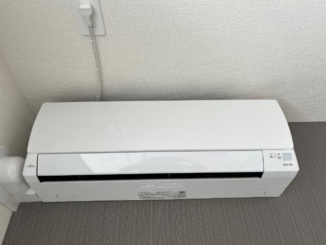 拡大写真:ソラーナ 1階102のエアコン