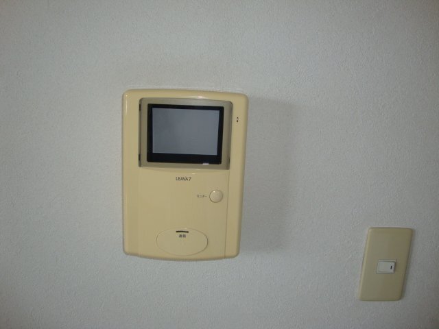 拡大写真:幟り道第三ハイツ 3階303のカメラ付インターホン