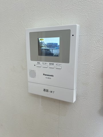 拡大写真:樋ノ口ハイツ 1階B-101の安心なテレビインターホン付き