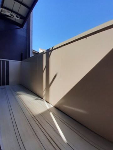 拡大写真:メリーハイツA 1階101の広々としたバルコニーです