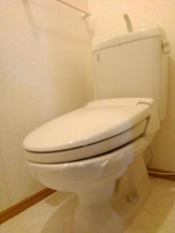 拡大写真:ベル・ブリーズ 1階105のトイレも気になるポイント
