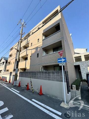 イーリス ウィステリアの外観