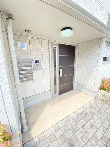 拡大写真:リヴィエール諏訪森 2階202の外観