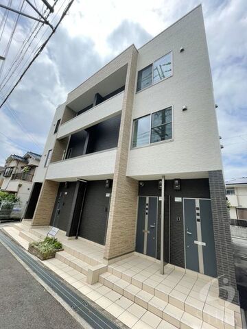 拡大写真：堺市北区中百舌鳥町４丁 3階301の外観