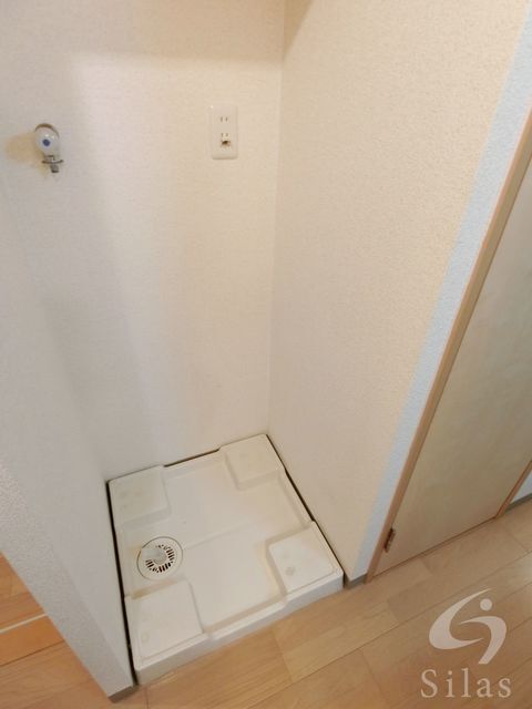 拡大写真:エイチツーオーサンクチュアリ 4階401の内観