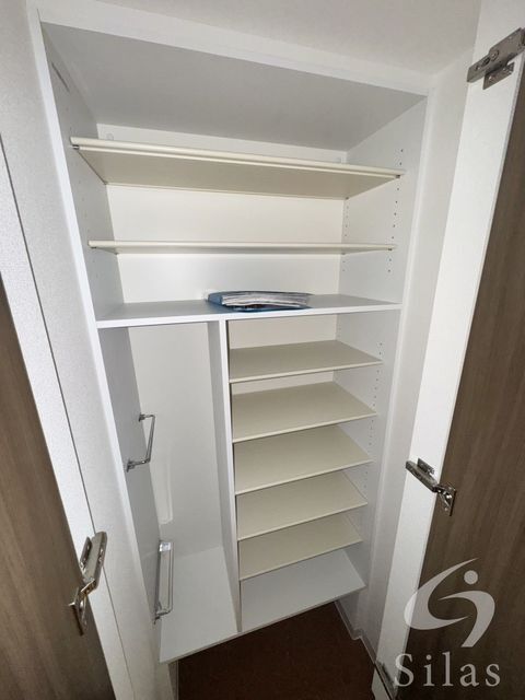 拡大写真:Luxe住吉公園 4階405の内観