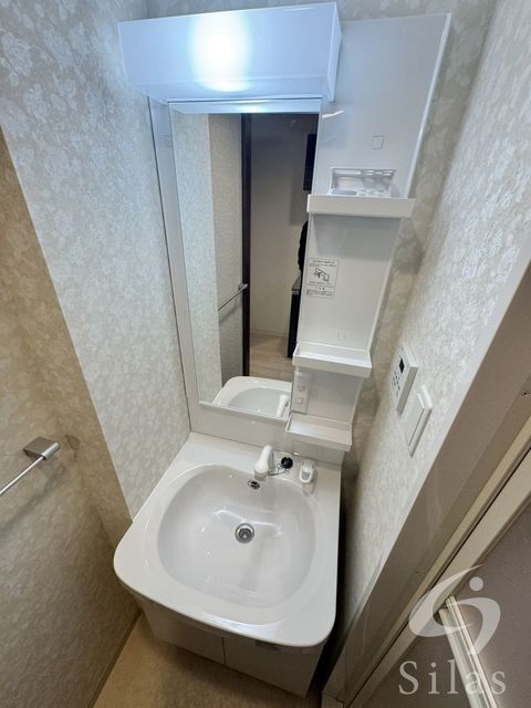 拡大写真:Luxe住吉公園 4階405の内観