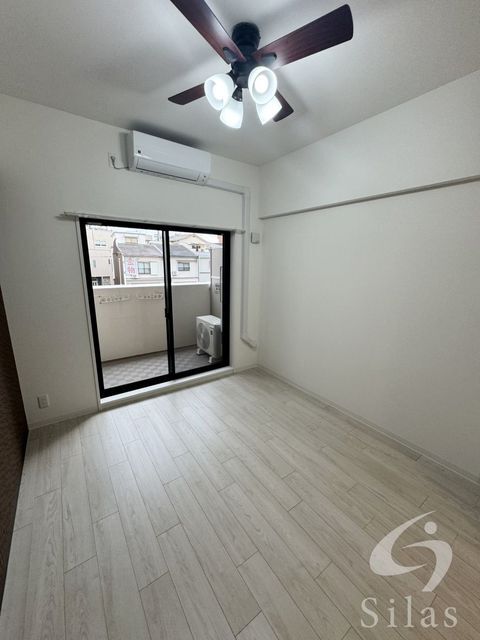 拡大写真:Luxe住吉公園 4階405の内観