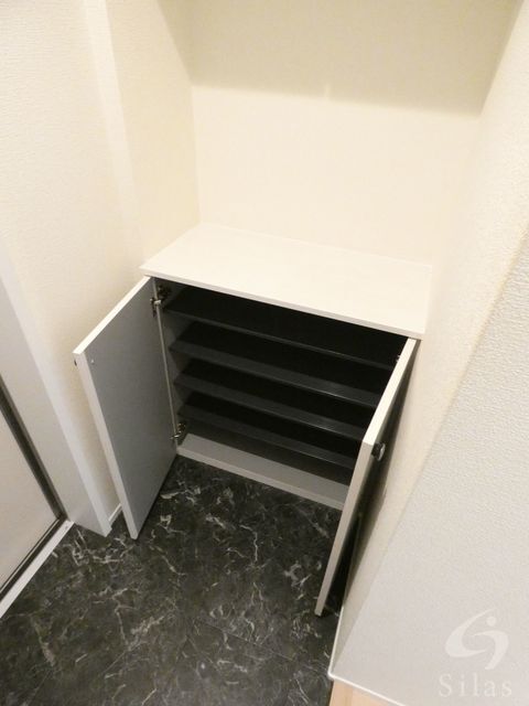 拡大写真:フィカーサ 1階103の内観