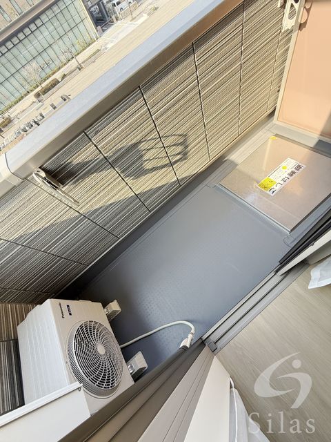 拡大写真:シーエムアンウエスト 2FAの内観