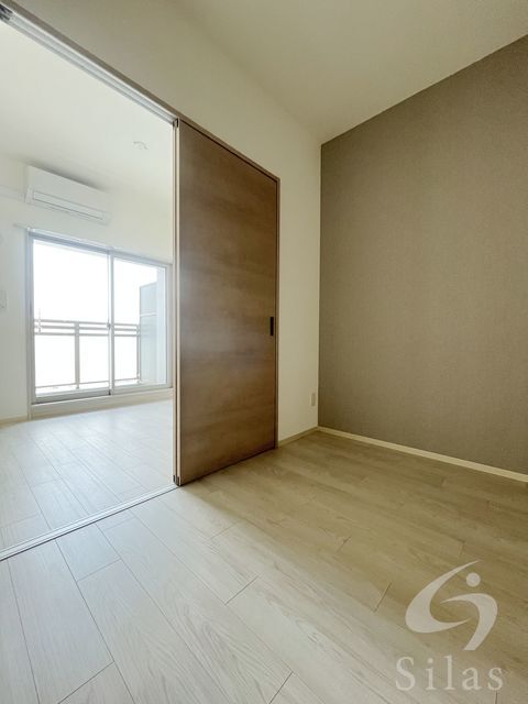拡大写真:AND TERRACE 文の里 9階904の内観