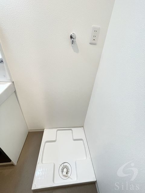 拡大写真:レヴール鳳南 2階203の内観